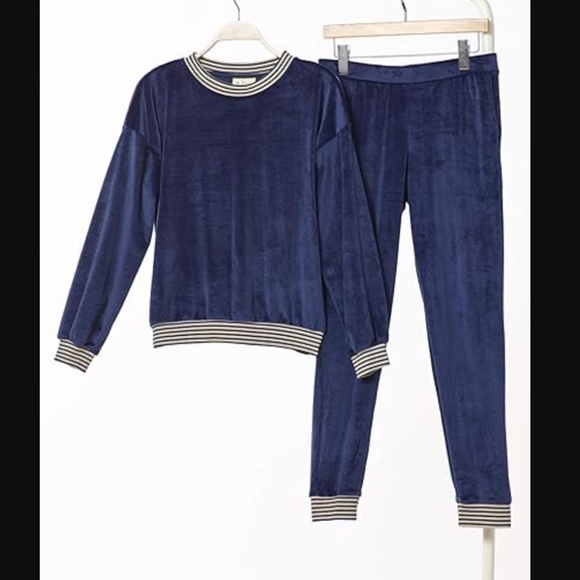 HUE Women's Velour Lounge 2 Piece Set, Medieval Blue Size Medium 8835 - Picture 3 of 3